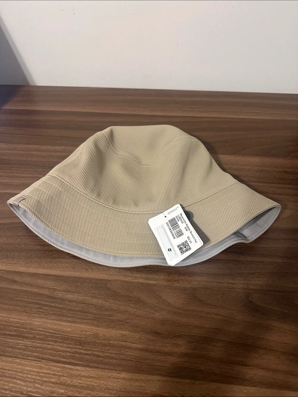 NWT Lululemon Reversible Ribbed Bucket Hat Sheer Oak